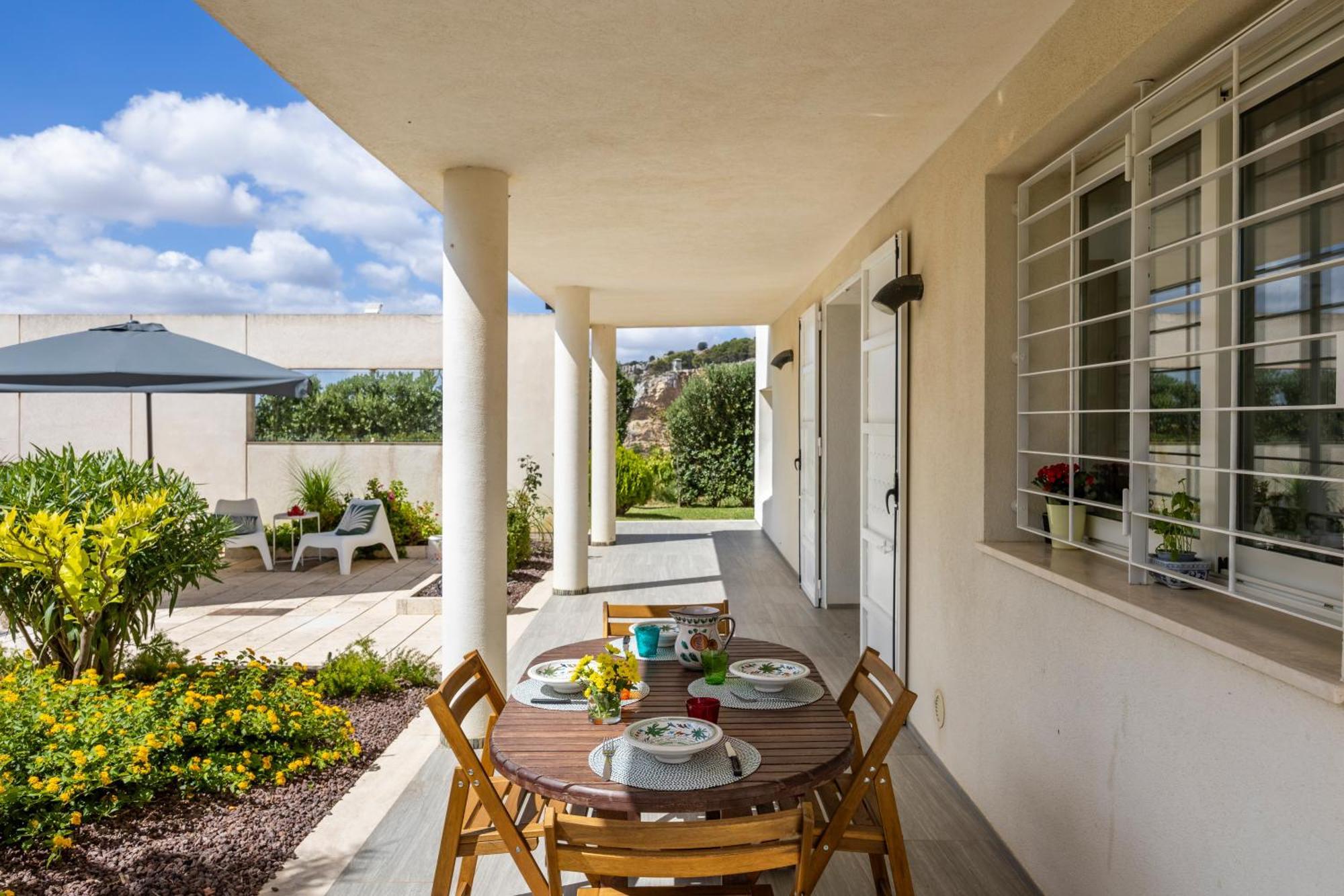 Villa Bonifato Vista Sulle Campagne E Sul Mare Siciliano Cozy House Italy Alcamo Exterior photo